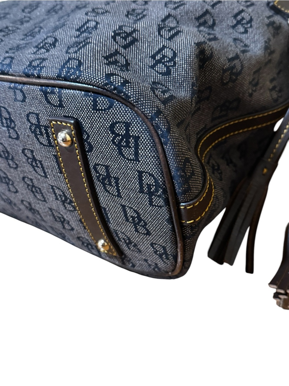 Dooney & Bourke Vintage
Monogram Tassel Shoulder Bag with COA & dusty - EUC - Picture 5 of 14